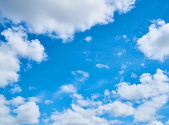 活発な突込みができるブルースカイの感想